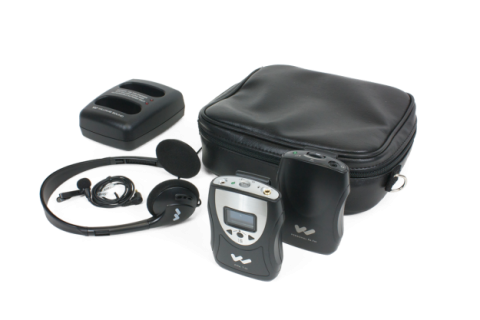 A receiver, transmitter, headphone, microphone, charger, and carrying case.